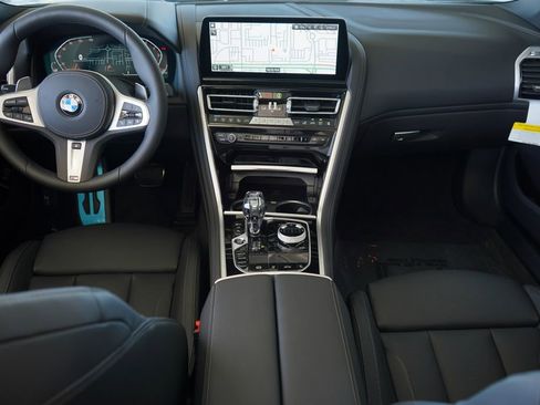 Used 2026 BMW 840i Convertible w/ Comfort Seating Package RWD image 16