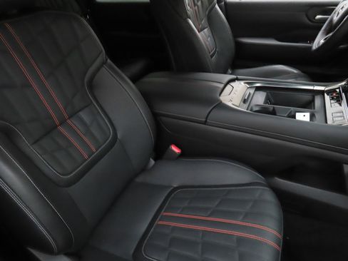 Used 2025 Nissan Armada PRO-4X image 26