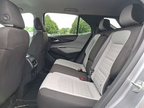 Used 2023 Chevrolet Equinox LS w/ LS Convenience Package FWD image 14