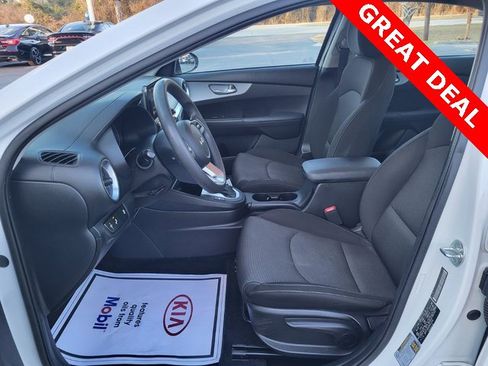 Used 2023 Kia Forte LXS w/ LXS Technology Package image 11