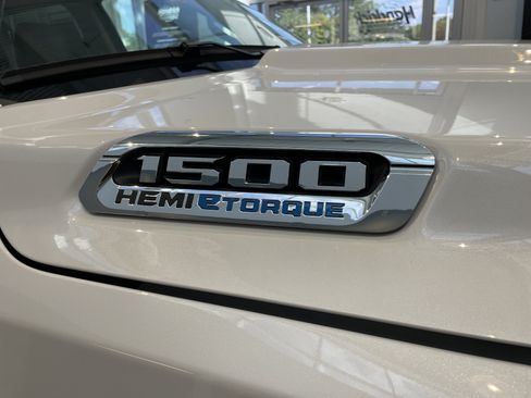Used 2023 RAM 1500 Limited AWD/4WD image 40