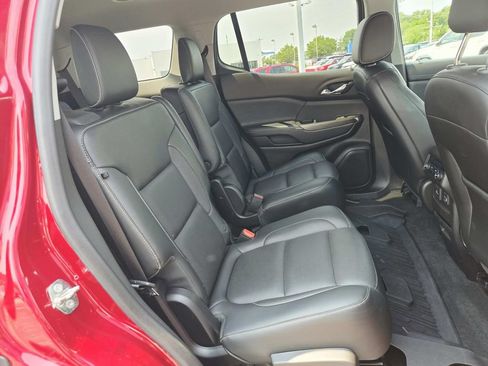 Used 2019 GMC Acadia SLT FWD image 16