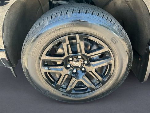 Used 2024 Chevrolet Silverado 1500 Custom AWD/4WD image 9