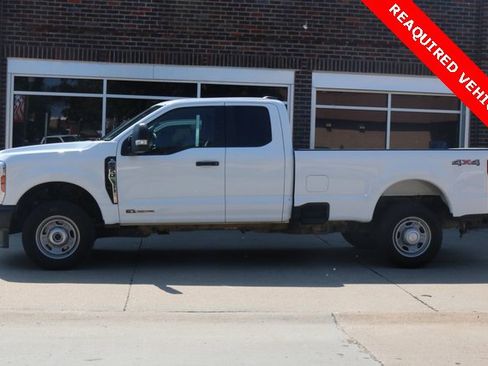 Used 2024 Ford F350 XL w/ Camper Package image 2