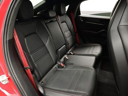 Used 2025 Porsche Cayenne GTS image 17