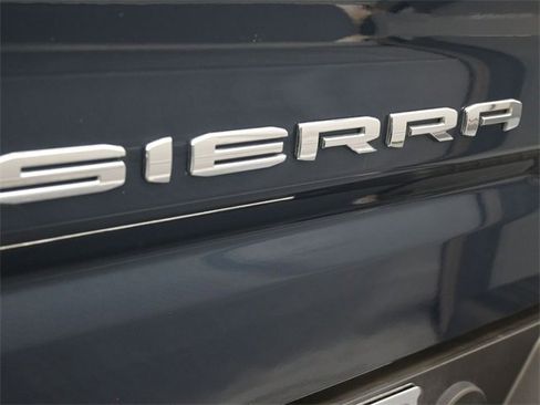 Used 2021 GMC Sierra 1500 SLT image 27