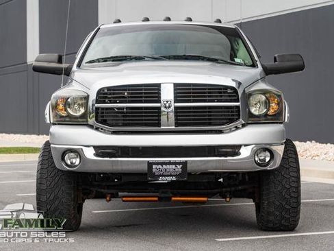 Used 2008 Dodge Ram 2500 Truck SLT w/ Trailer Tow Group AWD/4WD image 16