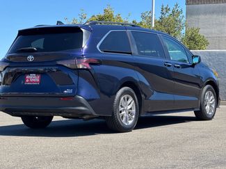 Certified 2024 Toyota Sienna XLE FWD video 2