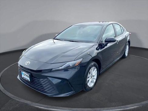 Certified 2025 Toyota Camry LE AWD/4WD image 1