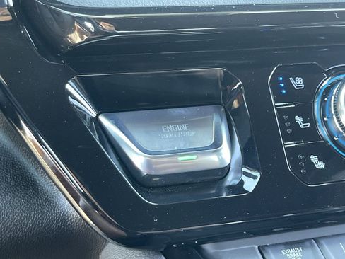 Used 2025 GMC Sierra 2500 AT4 w/ AT4 Premium Plus Package image 17