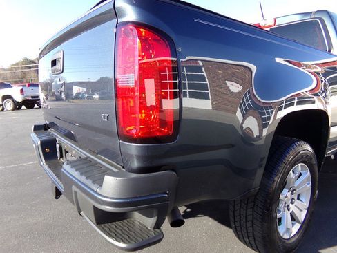 Used 2019 Chevrolet Colorado LT w/ LT Convenience Package image 10