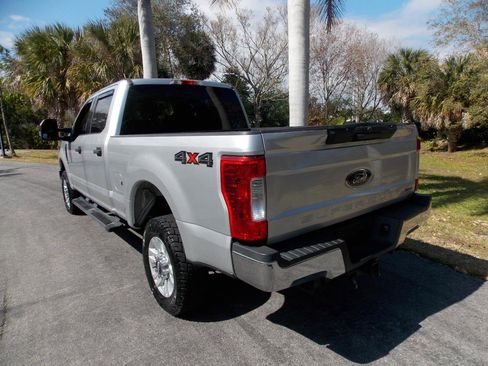 Used 2018 Ford F250 XLT image 5