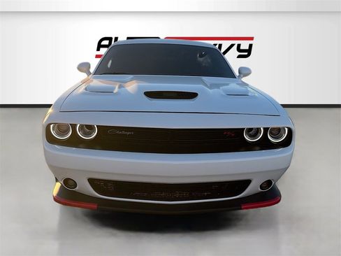 Used 2022 Dodge Challenger R/T Scat Pack w/ Driver Convenience Group image 2