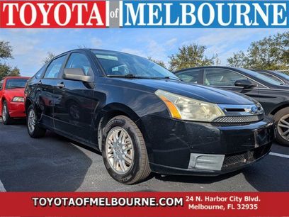 Used 2011 Ford Focus SE