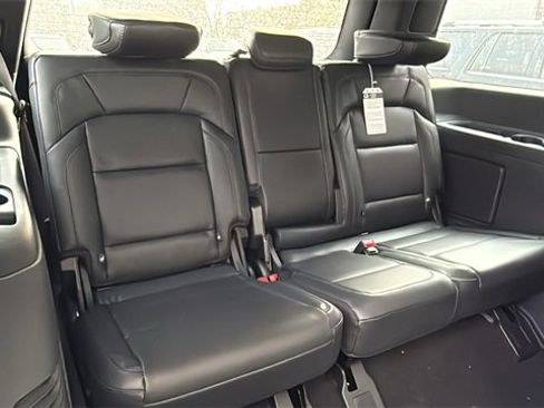 New 2026 Lincoln Navigator Reserve w/ Jet Appearance Package image 12