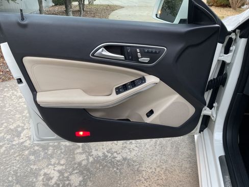 Used 2018 Mercedes-Benz CLA 250 image 15