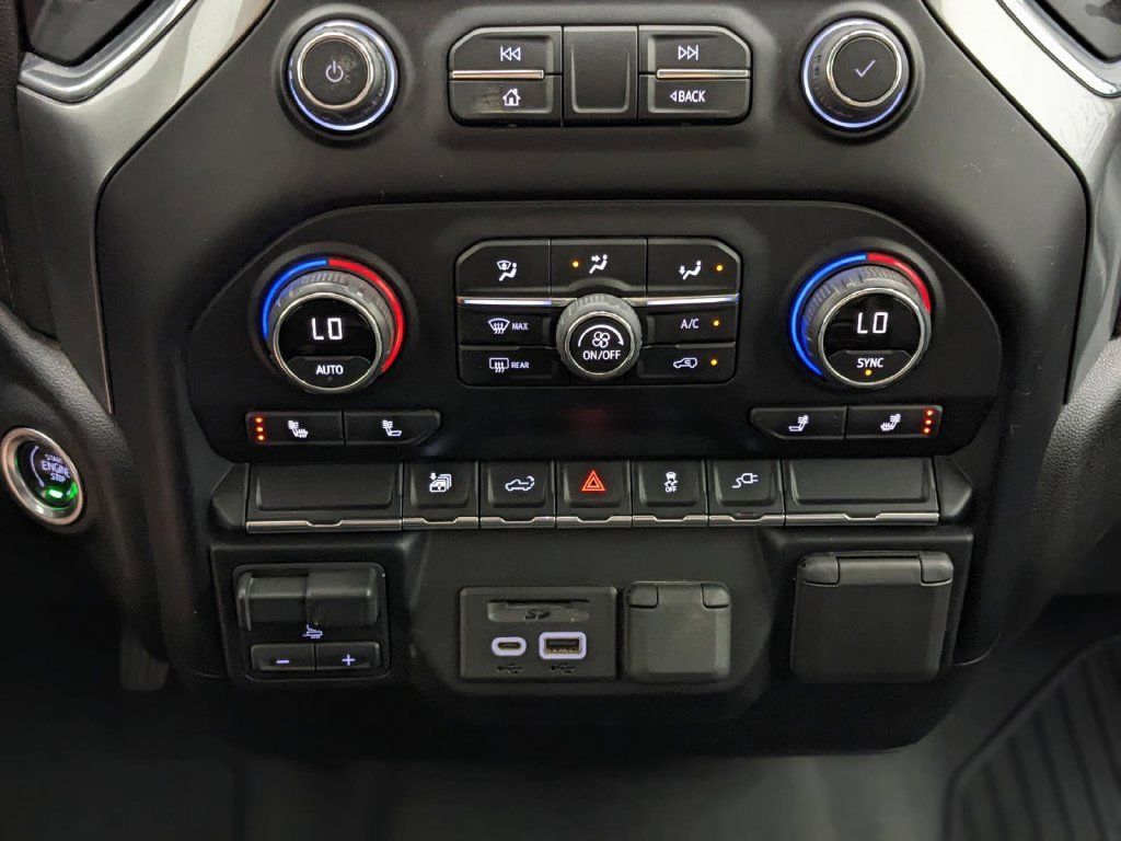 Used 2022 Chevrolet Silverado 2500 LTZ AWD/4WD image 37