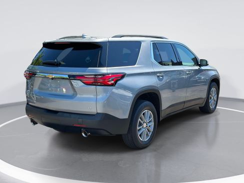Used 2023 Chevrolet Traverse LT AWD/4WD image 4
