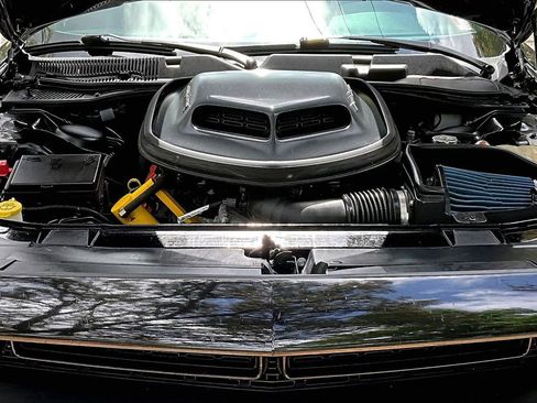 Used 2021 Dodge Challenger R/T w/ Plus Package image 26