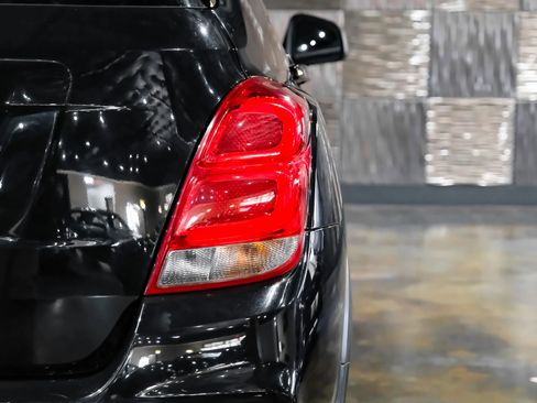 Used 2022 Chevrolet Trax LT w/ LT Convenience Package image 38