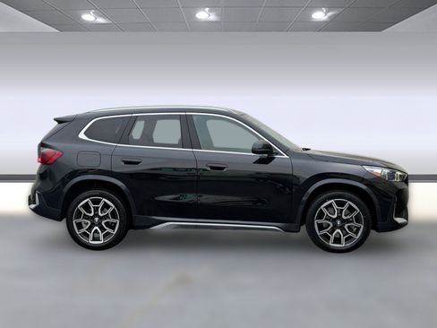 Certified 2025 BMW X1 xDrive28i AWD/4WD image 8