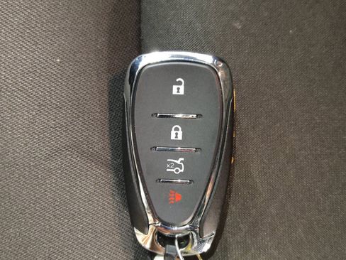 Used 2024 Chevrolet Malibu LT image 32