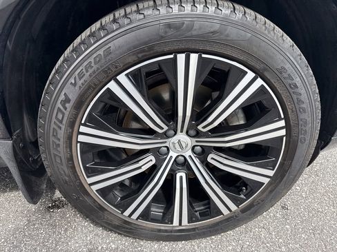 Used 2023 Volvo XC90 B6 Plus w/ Protection Package AWD/4WD image 9