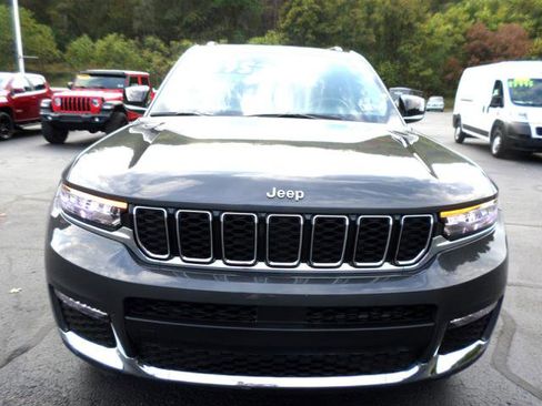 Used 2022 Jeep Grand Cherokee L Limited image 4