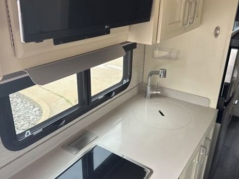 Used 2020 Mercedes-Benz Sprinter 3500 image 20