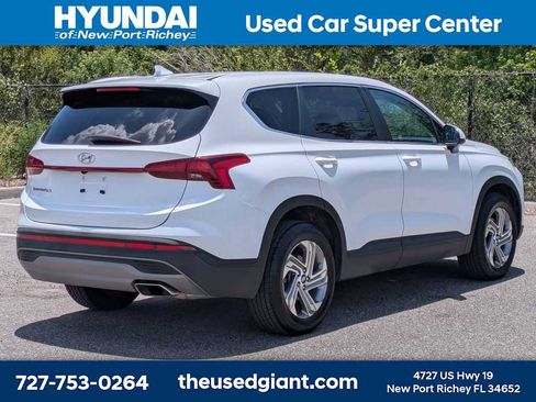 Used 2021 Hyundai Santa Fe SE w/ Cargo Package FWD image 5