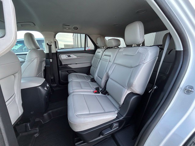 Used 2025 Ford Explorer Active w/ Active Comfort Package AWD/4WD image 40