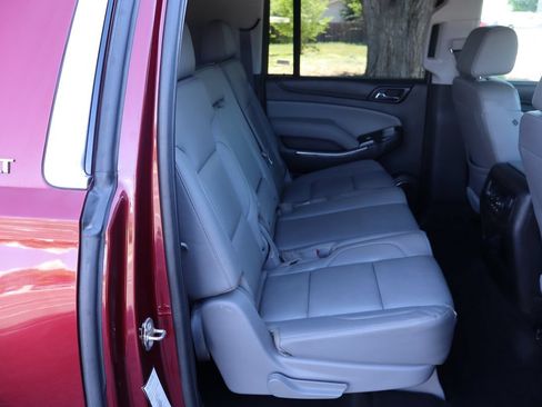 Used 2017 Chevrolet Suburban LT AWD/4WD image 23