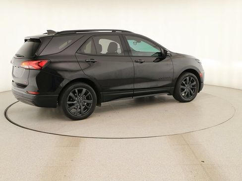 Used 2023 Chevrolet Equinox RS w/ RS Leather Package FWD image 7