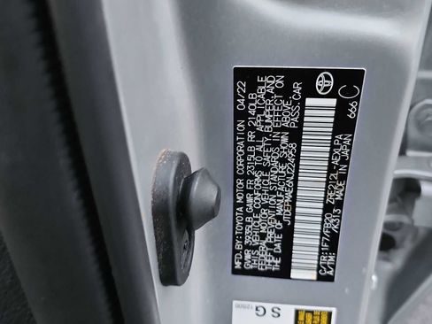 Used 2022 Toyota Corolla LE image 27