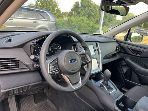 Used 2024 Subaru Outback AWD/4WD image 13