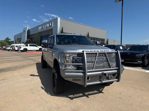 Used 2017 Ford F350 Lariat w/ Chrome Package AWD/4WD image 2