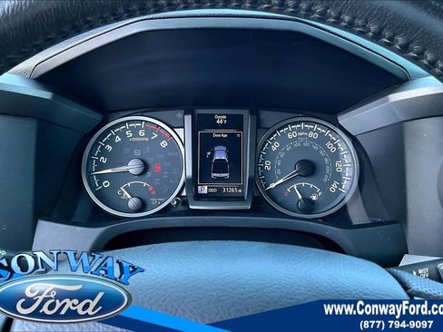 Used 2022 Toyota Tacoma TRD Off-Road w/ Technology Package image 15