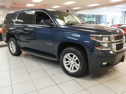 Used 2020 Chevrolet Tahoe LT w/ Luxury Package AWD/4WD image 14