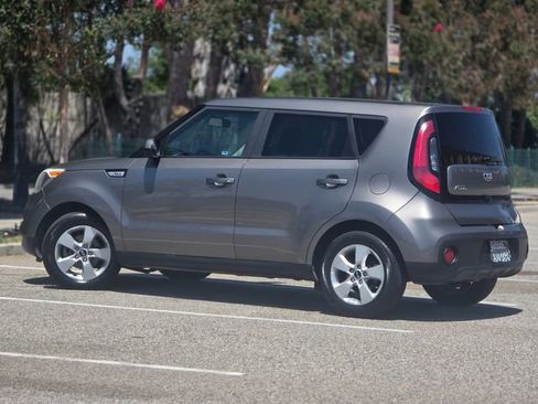 Used 2017 Kia Soul w/ Convenience Package FWD image 17