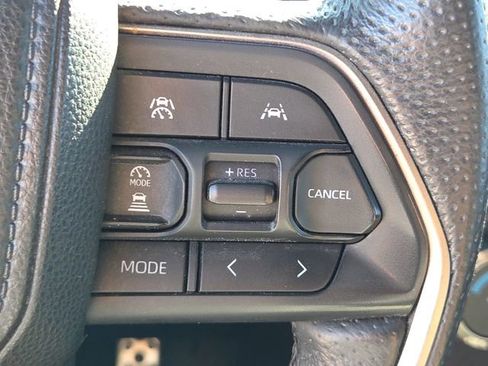 Used 2024 Toyota Tacoma TRD Sport AWD/4WD image 26