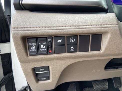 Used 2022 Honda Odyssey EX-L image 48