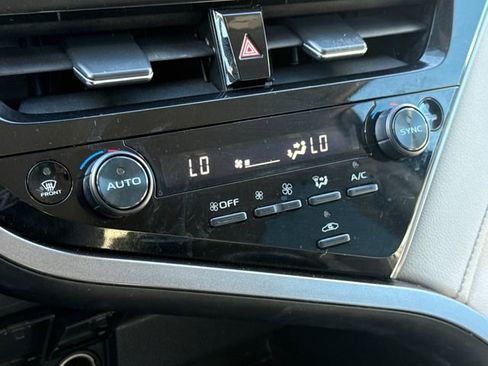 Used 2024 Toyota Camry SE image 24