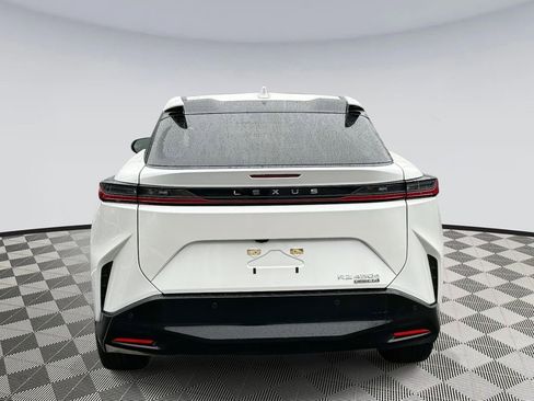 Used 2023 Lexus RZ 450e Premium w/ Accessory Package (2T) image 3