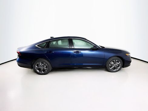 New 2025 Honda Accord EX-L image 2