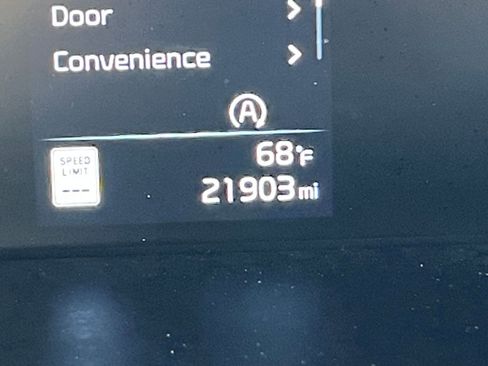 Used 2025 Kia Soul LX w/ LX Technology Package image 29