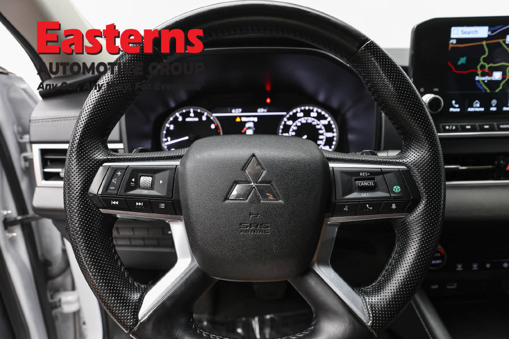 Used 2024 Mitsubishi Outlander SE FWD image 11