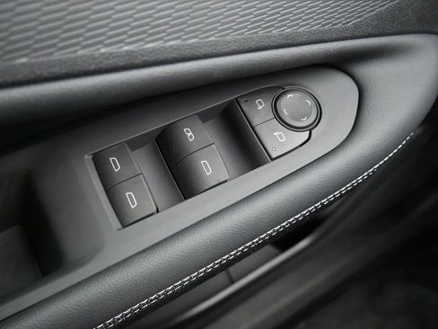 New 2025 Chevrolet Blazer EV LT image 16