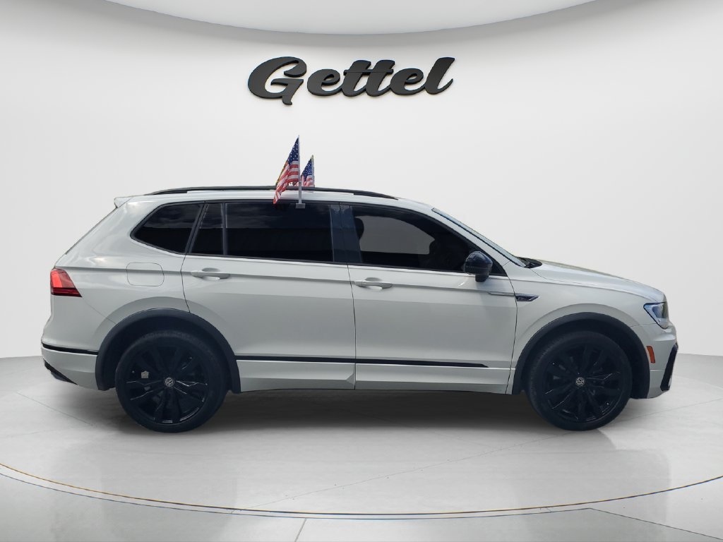 Used 2021 Volkswagen Tiguan SE R-Line FWD image 4