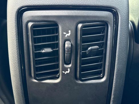 Used 2023 Dodge Durango SXT Launch Edition image 15