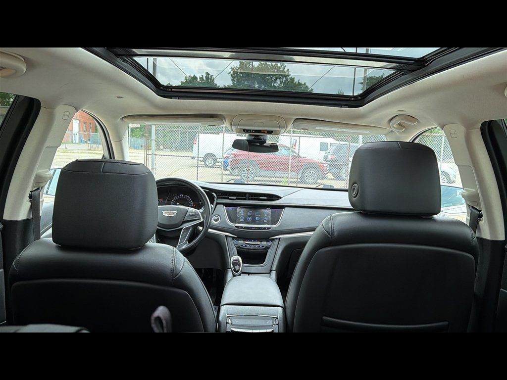Used 2019 Cadillac XT5 Premium Luxury AWD/4WD image 27